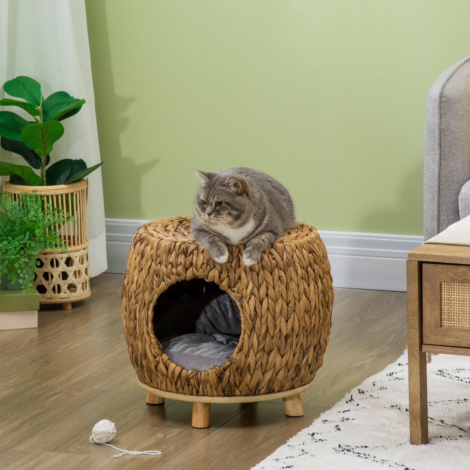 Pawhut Chic Rattan Cat House Stool with Plush Cushion - The Ultimate Retreat for Your Feline Companion!