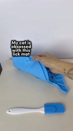Elevate Your Pet's Mealtime with Our 2-Pack Silicone Lick Mats for Cats & Dogs - Includes Spatula & Strong Suction Cups!
