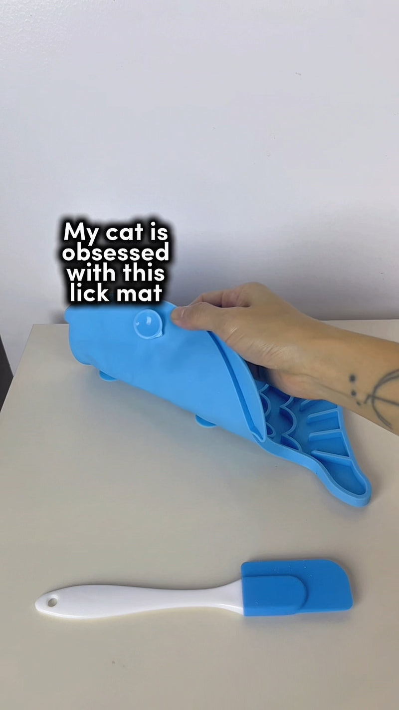 Elevate Your Pet's Mealtime with Our 2-Pack Silicone Lick Mats for Cats & Dogs - Includes Spatula & Strong Suction Cups!