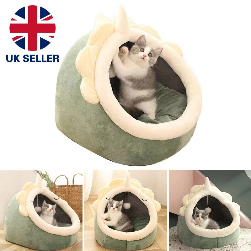 Cozy Green Cat Igloo Bed - Perfect Winter Retreat for Cats, Kittens, and Small Dogs